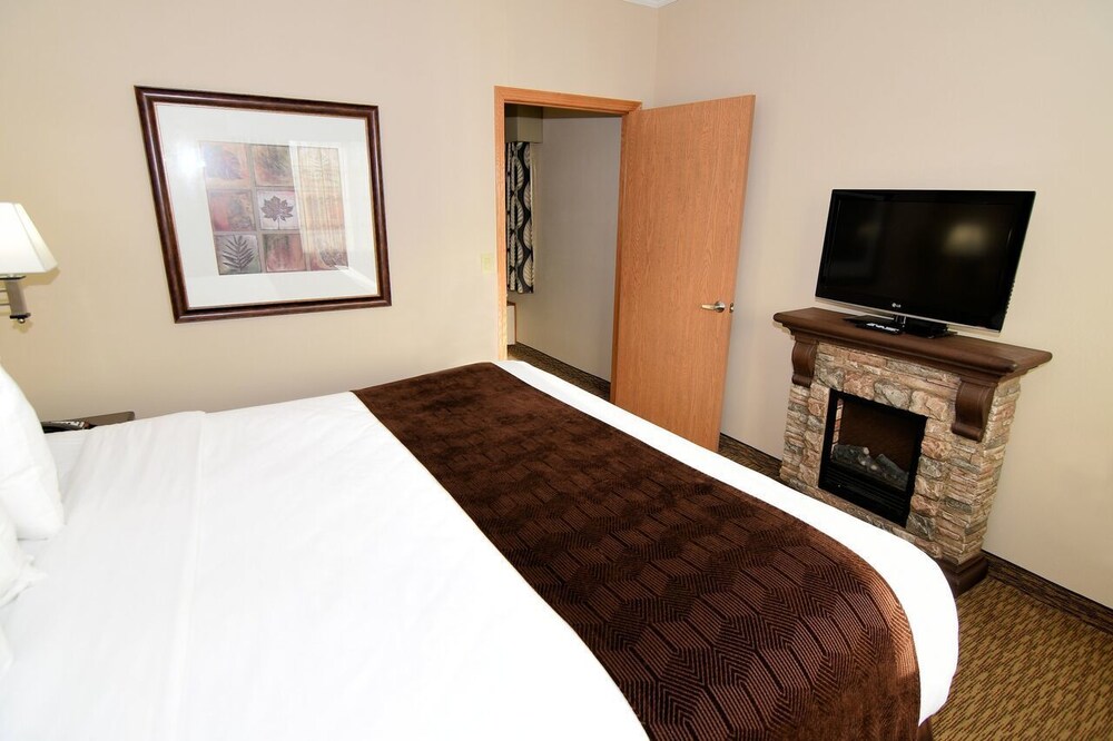 Rock Island Inn & Suites