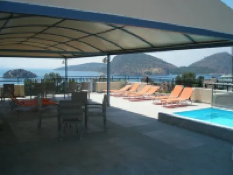 Alonia Studios & Maisonettes