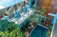 Peach House Hotels in Hoi An