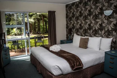 Woodlands Motel