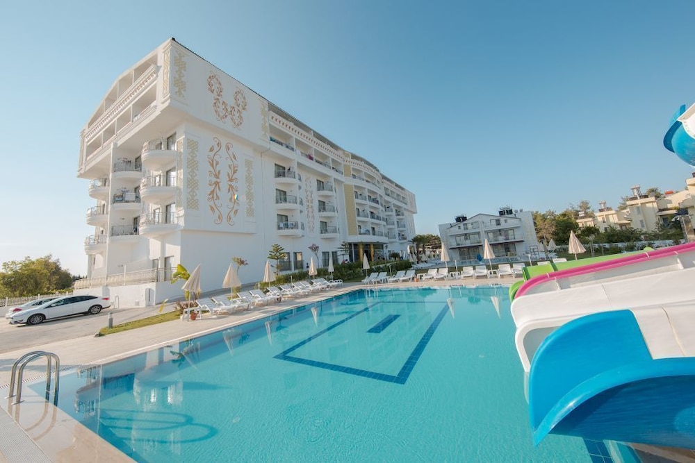 Sarp Hotels Belek (IQ Belek Resort)