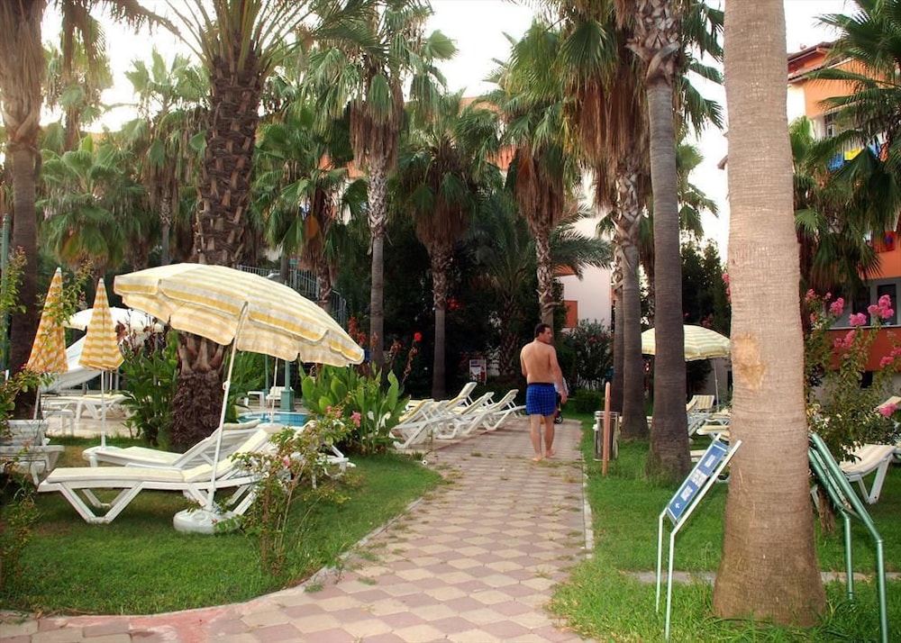 Nergos Garden Hotel