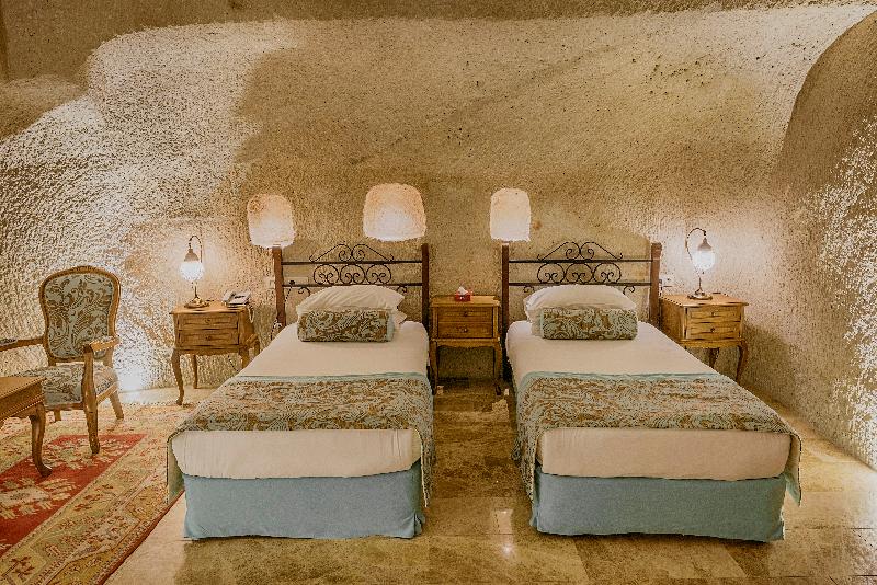 Imperial Cave Suites & SPA