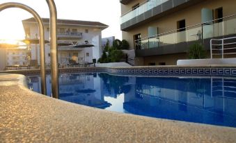 Petit Palau - Adults Only