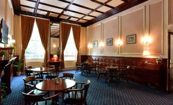 The Columbia Hotel