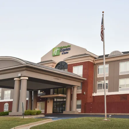 Holiday Inn Express & Suites SELMA by IHG