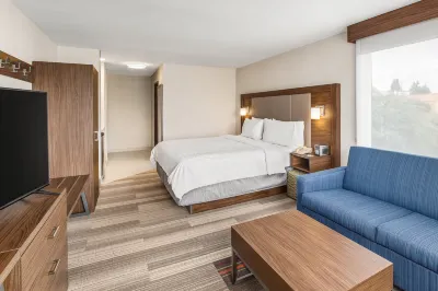 Holiday Inn Express & Suites Tacoma Hotel in zona Dune Peninsula at Point Defiance Park
