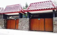 Villa Cabean Salatiga - balcony