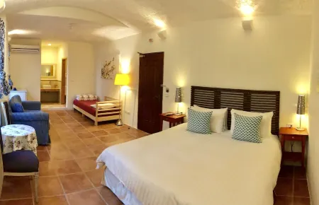 Spoondrift Hostal Отели рядом с достопримечательностью «Озеро Задний Валентина»