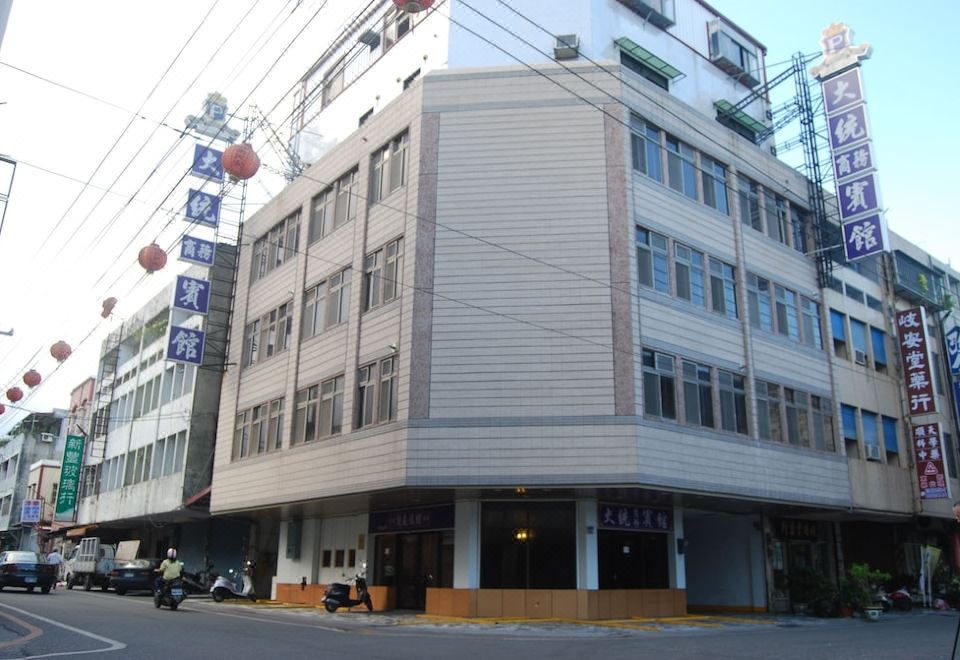 hotel overview picture