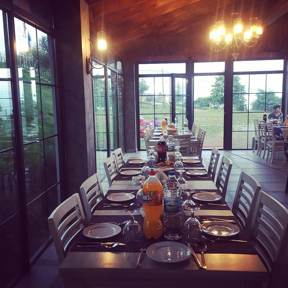 Akamoy Boztepe Otel & Restorant