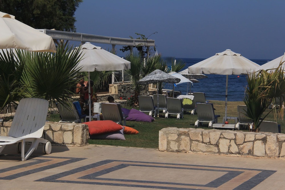 Zemda Hotel Gumusluk