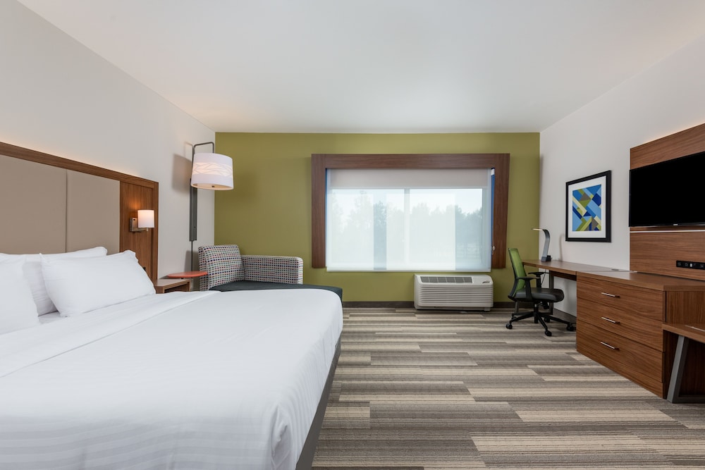 Holiday Inn Express Queensbury - Lake George Area, an Ihg Hotel