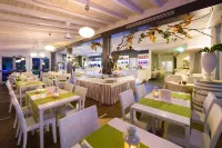 Hotel Mioni Royal San - Parking