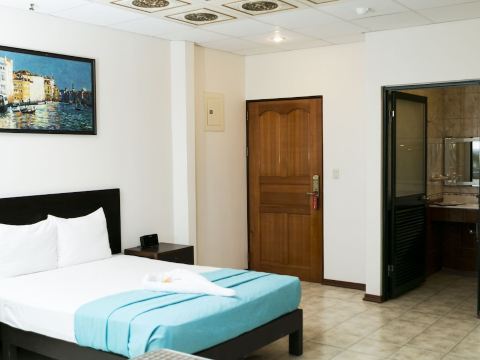 Hotel Puntarenas Beach