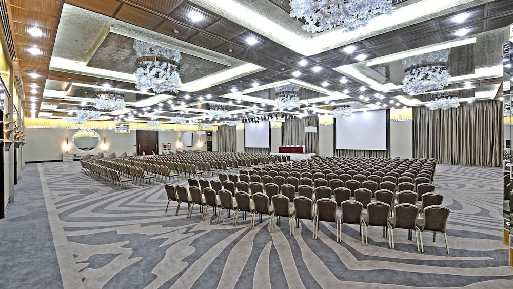 Crowne Plaza Bursa Convention Center & Thermal Spa, an Ihg Hotel