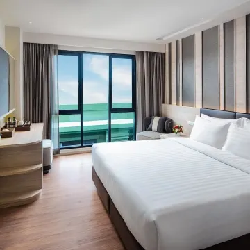 ห้องดีลักซ์ เตียงใหญ่ 1 เตียง