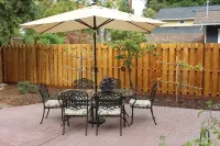 Lady Geneva Bed & Breakfast Hotel dekat Ronkonkoma Station