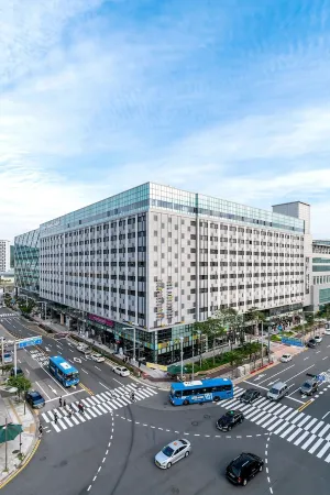 Days Hotel & Suites by Wyndham Incheon Airport Отели рядом с достопримечательностью «Yonggungsa Temple»