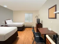 WoodSpring Suites Topeka - baignoire