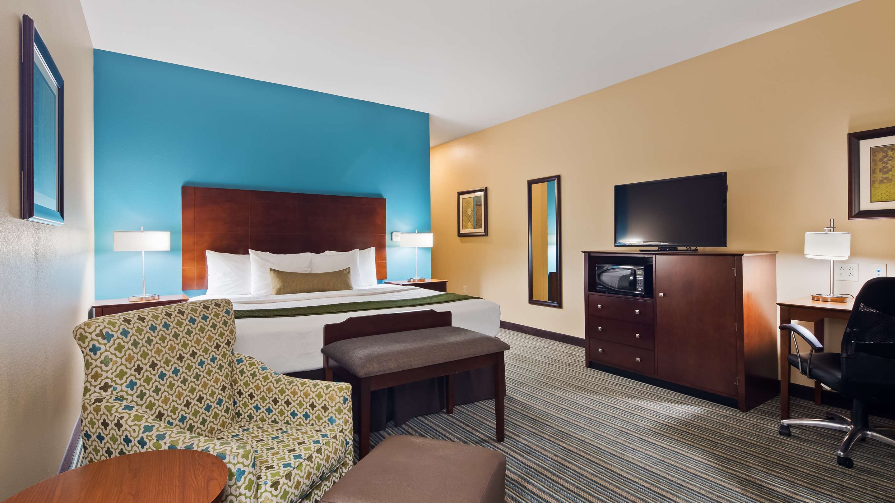 Best Western Plus Patterson Park Inn