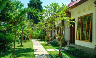 Sayan Romantis Guest House