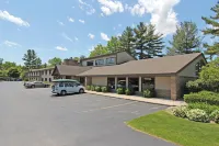 Blossom Hotel & Suites Traverse City Hotel a 