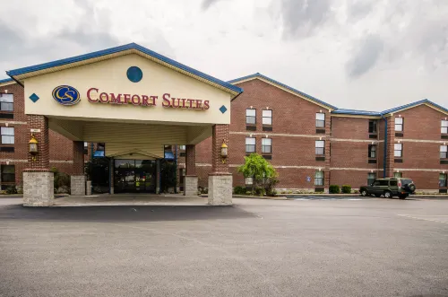 Quality Suites Hotels in Clarksville