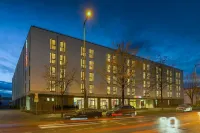 Ramada Encore by Wyndham Munich Messe Hotels in München