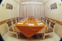 Hotel Midland - Hostel Hotels in Mumbai