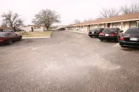 Andrews Motor Inn - Parkplatz