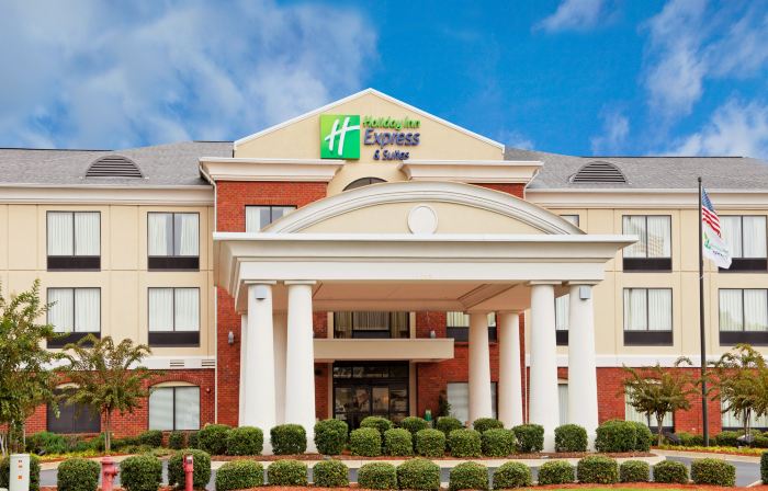 Holiday Inn Express & Suites TUPELO by IHG