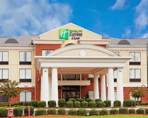 Holiday Inn Express & Suites TUPELO by IHG Hotels in Lee County