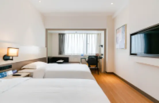 อินน์เยส โรงแรมใกล้วิทยาลัยอาชีวศึกษาในแม่น้ําแยงซีเกียง