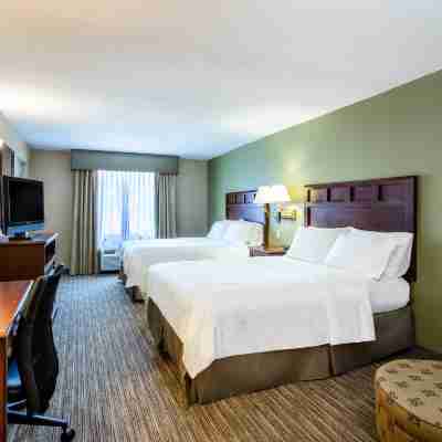 Holiday Inn Express & Suites Bradenton East-Lakewood Ranch Rooms