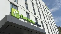 Holiday Inn Express Wiesbaden Hotels near Schloss Schönborn