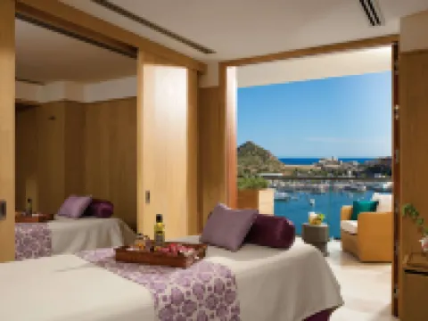 Breathless Cabo San Lucas Resort & Spa โรงแรมในลอสคาบอส