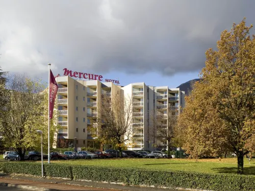 Hôtel Mercure Grenoble Meylan Hotels in Corenc