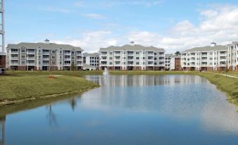 Magnolia Pointe 203 4833P 2 Br Condo by RedAwning