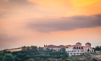 Varos Village Boutique Hotel