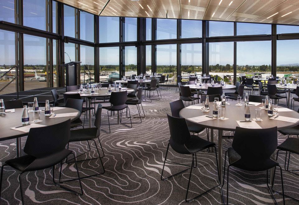 2. 노보텔 크라이스..