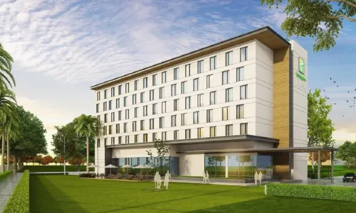 Holiday Inn Express Kolkata Airport
