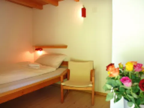 Sole Hotels in Acquarossa