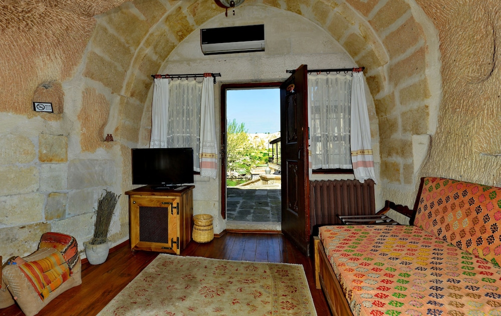 Kelebek Special Cave Hotel