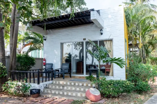 Kalamona Seaview Hotels in Sam Roi Yot