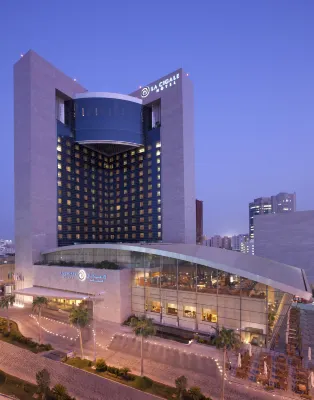 La Cigale Hotel Managed by Accor Hotels in Fereej Bin Mahmoud