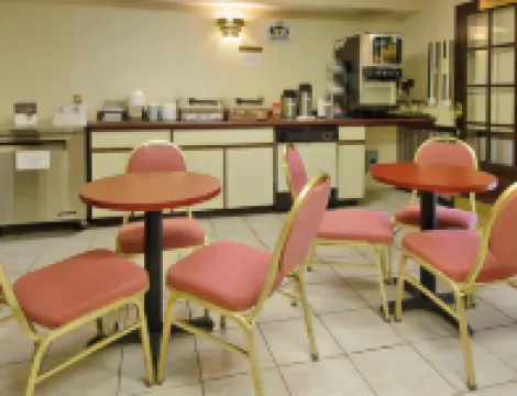 Super 8 by Wyndham Rantoul