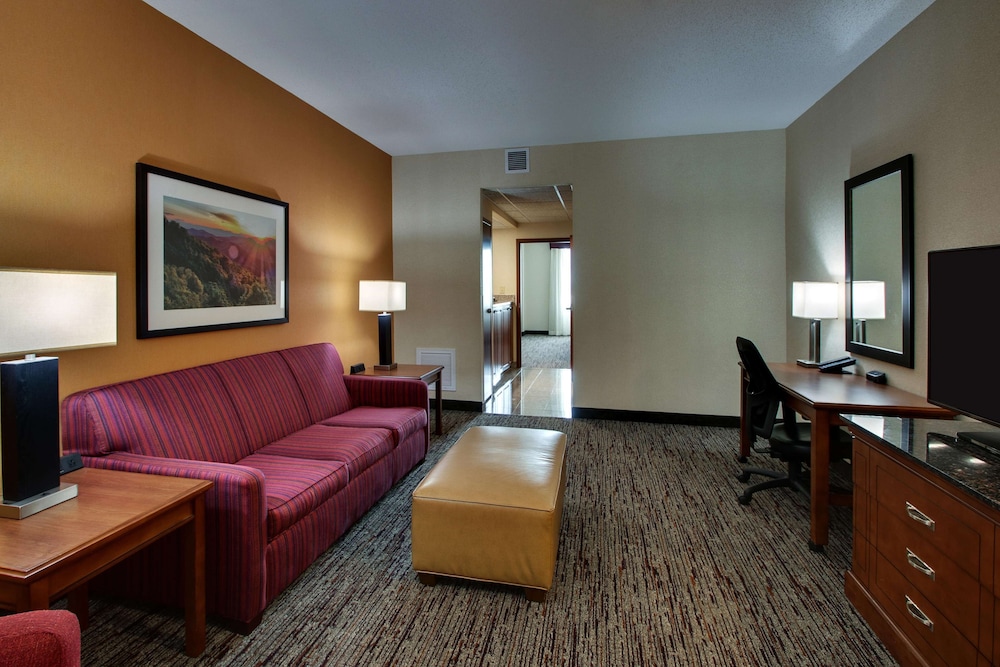 Drury Inn & Suites Charlotte Northlake