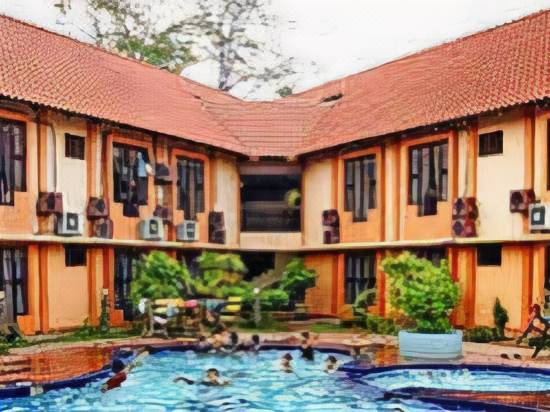Batu Burok Beach Resort Batu Buruk Updated 2021 Price Reviews Trip Com