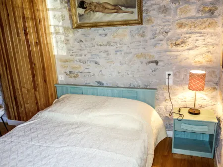 Maison Bonneval Отели в г. Ла-Шапель-о-Сен